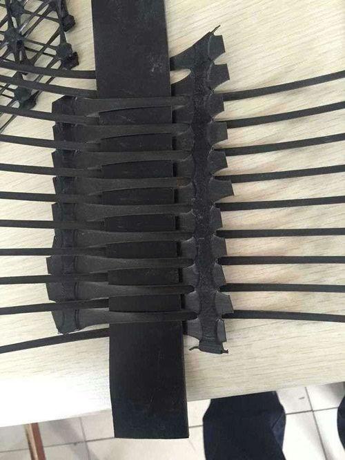 普蘭(lan)店多向(xiang)土(tu)工格(ge)柵(zha)誠(cheng)信為本