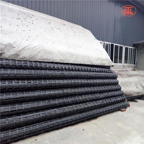 廠家(jia)現(xian)貨土(tu)工格(ge)柵(zha) 150kn鋼塑土工格(ge)柵(zha) 建築(zhu)加筋鋼塑雙(shuang)向格(ge)柵(zha)