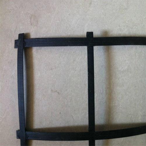 上(shang)虞雙向(xiang)鋼塑復合(he)土(tu)工格(ge)柵(zha)市場(chang)價(jia)格(ge)