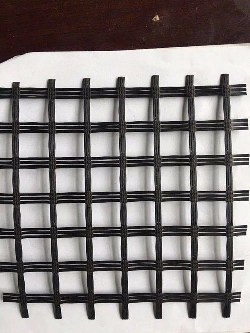 鳳(feng)凰(huang)玻纖(xian)土工格(ge)柵(zha)與鋼塑(su)土工格(ge)柵(zha)本(ben)地銷售(shou)指南
