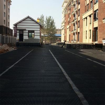 拓林(lin)鋼(gang)塑土工格柵 性能(neng)優勢(shi)與應用領域解(jie)析